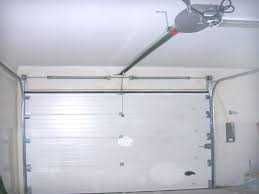 Portão de Garagem Seccionado, Instalação, Manutenção e Reparação