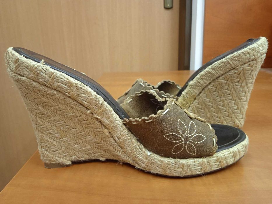Klapki damskie na koturnie - espadryle r. 37