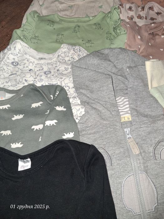 Ціна за все. Боді,штани,кофта,бодик Next, Carter's 9-12