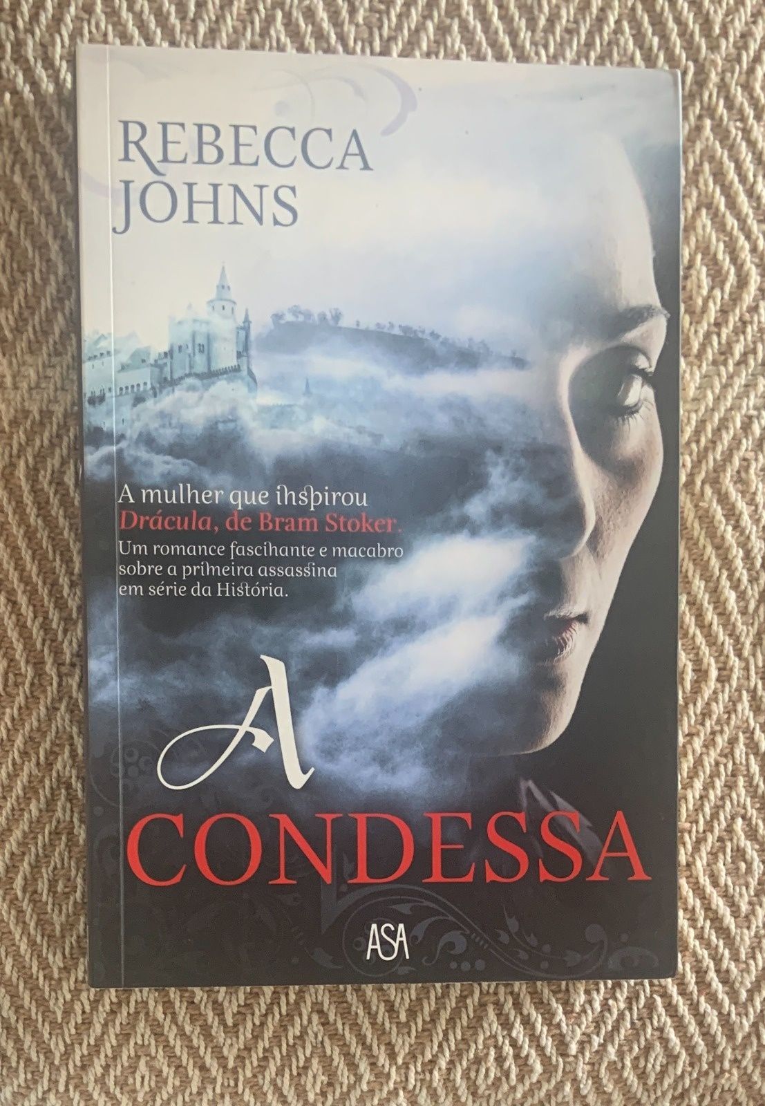 Vendo vários livros, muito bem estimados, como novos