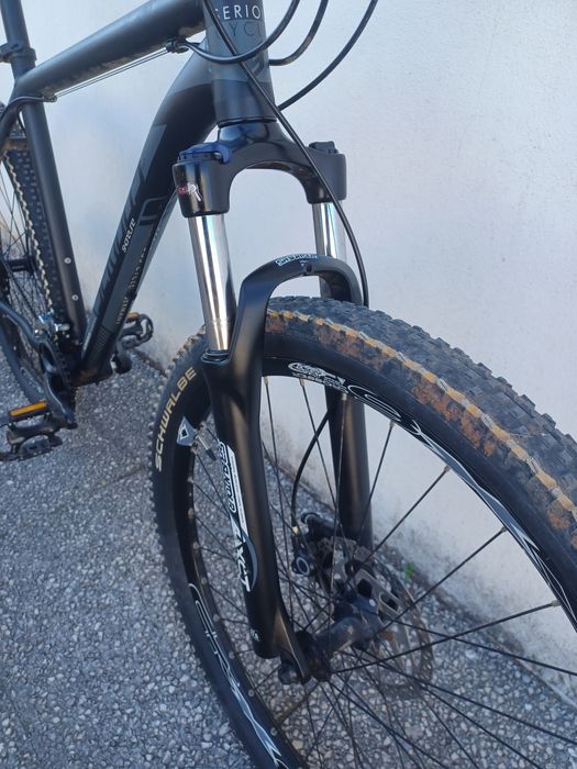 Bicicleta btt roda 27.5 pouco uso