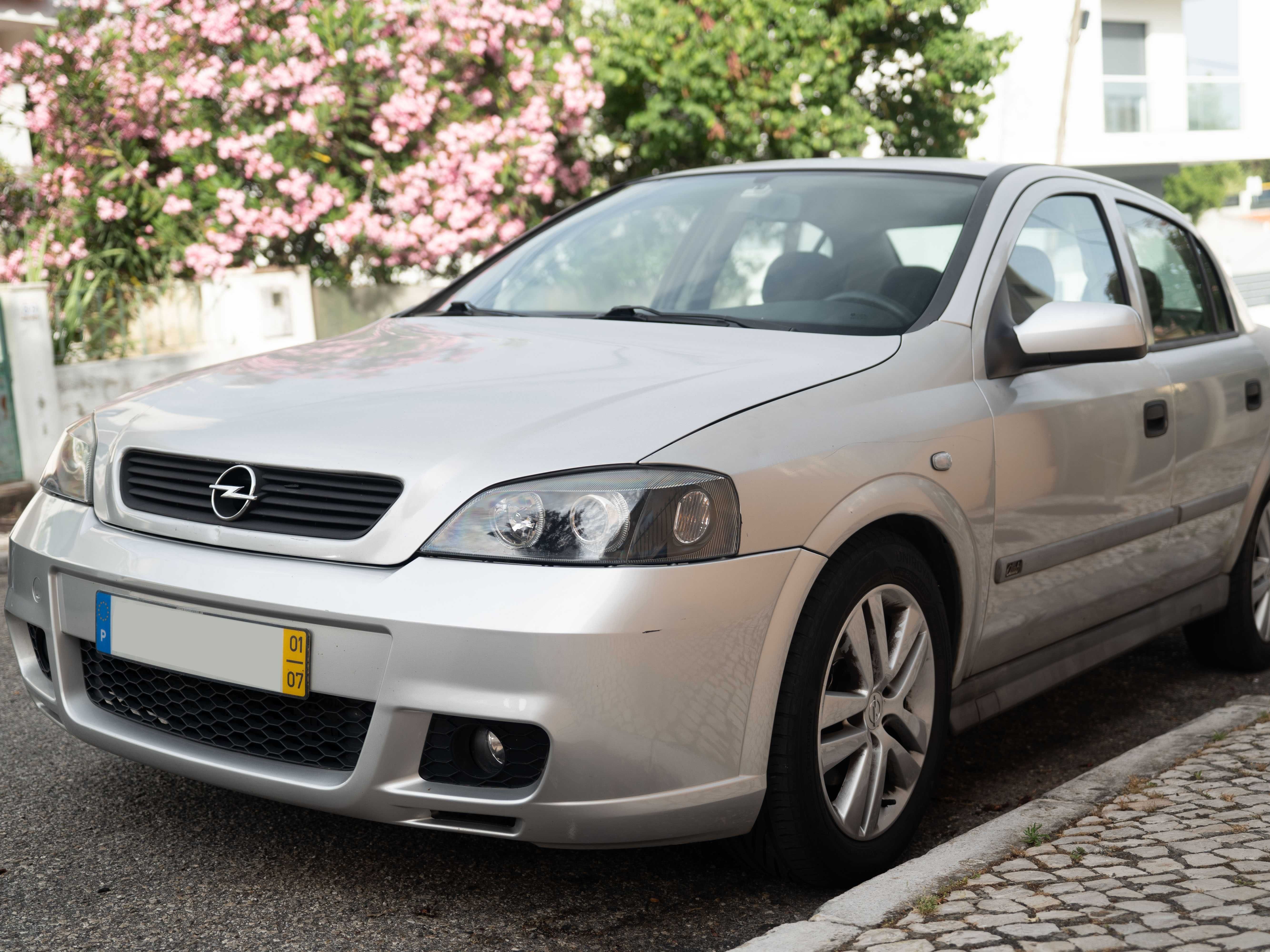 Opel Astra 2.0 DTi Club