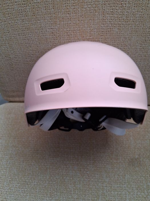 Capacete da marca oxelo