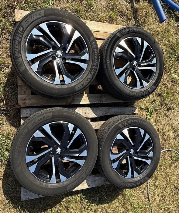 Komplet kół 17 Peugeot 2008 II