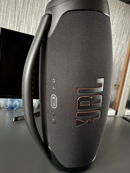 Продам свій JBL Boombox 3