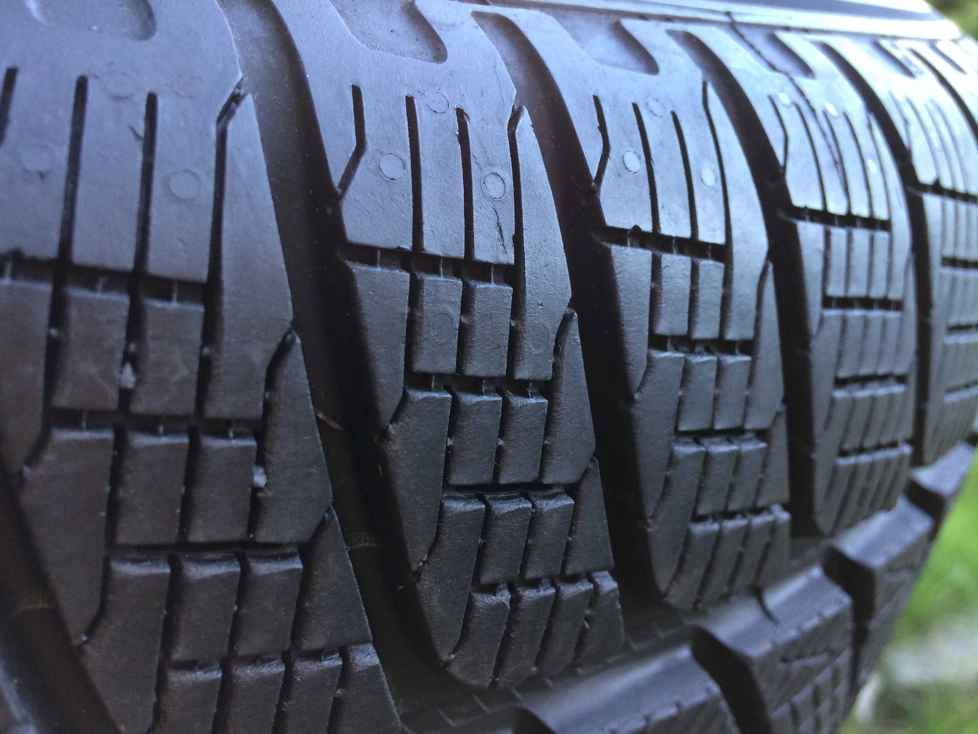 235/65r17 104H M0 Pirelli Winter Scorpion, opony zimowe