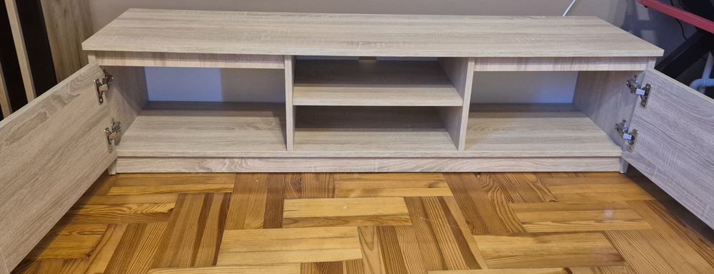 Szafka RTV dąb sonoma 140 cm – jak nowa