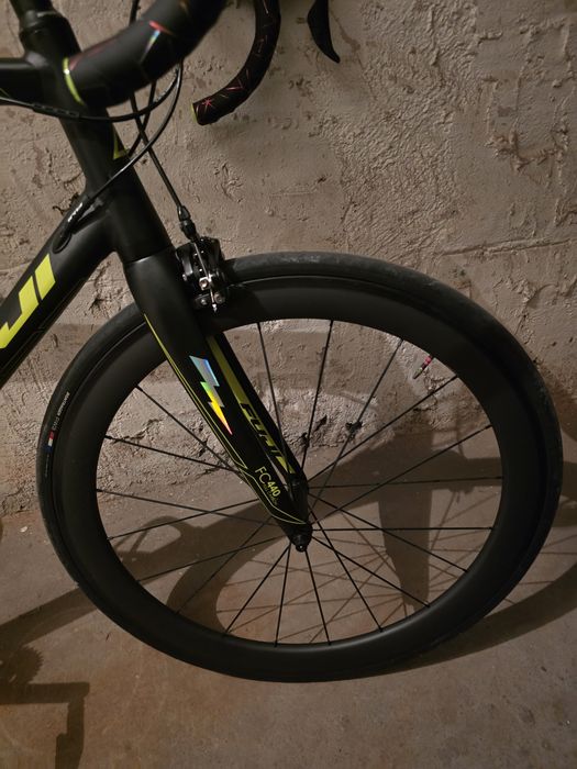 Fuji roubaix 61 XXL rower szosowy, koła Csc shimano 105