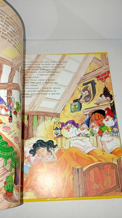 A Branca de Neve e os 7 Anões - Histórias de Sempre