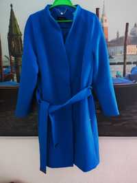 Płaszcz Monnari niebieski Płaszczyk z paskiem kurtka Prochowiec damski