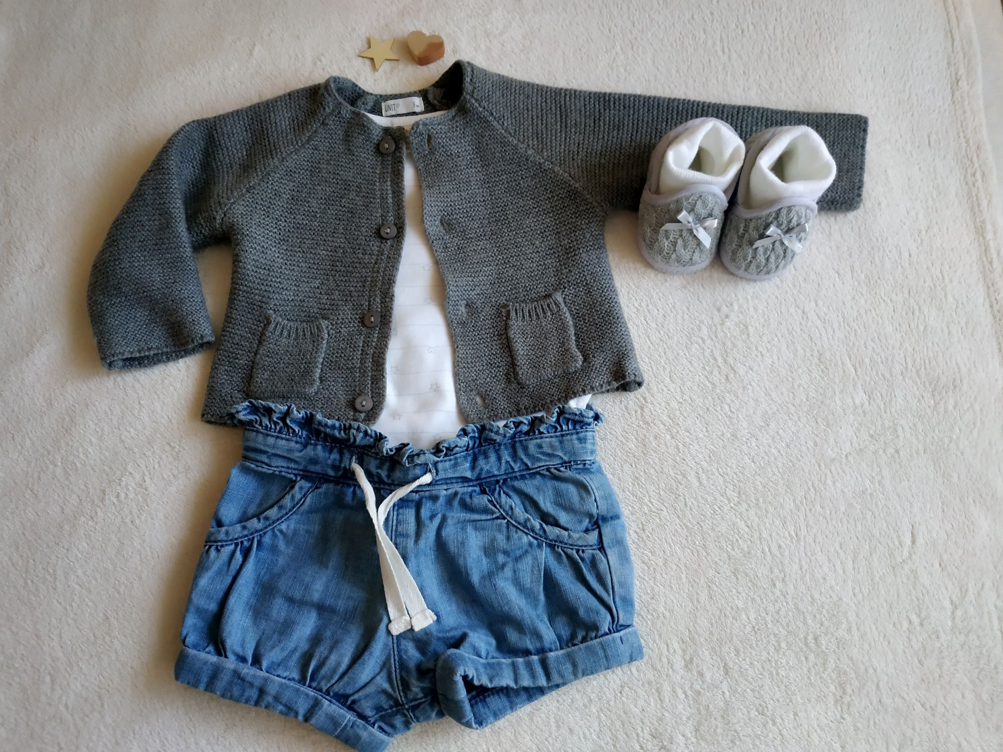 Conjunto bebé menina: body + casaco + calções + carapins 3-6 m 61-68cm