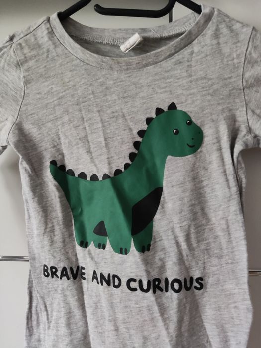 H&M tshirt dinozaur 92