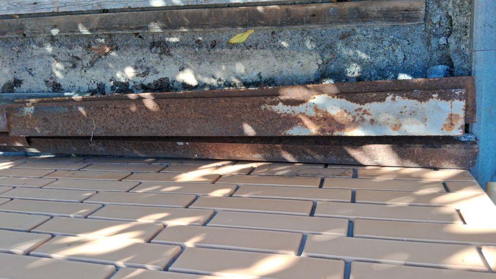 Продам уголок, двутавр