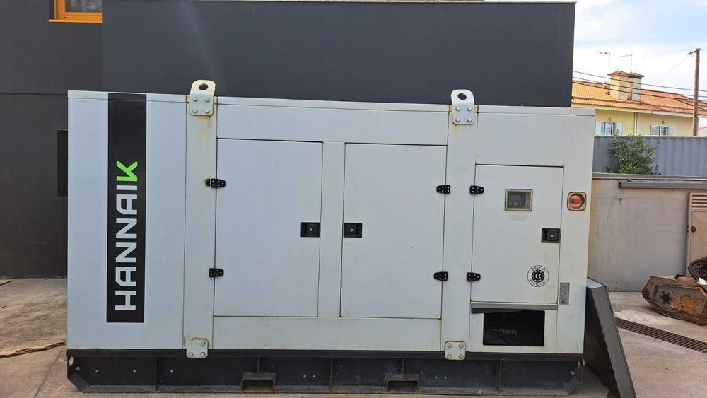 Gerador Hannaik Usado 277kVA Iveco (cursor) Insonorizado