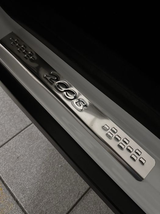 Peugeot 2008 1.2VTI Allure