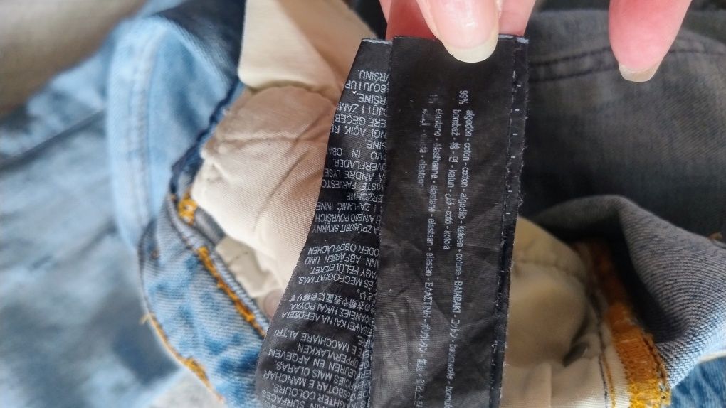 Spodnie jeans rurki przecierane rozmiar M . Zara