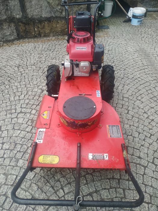 Moto capinadeira - corta mato destrocador