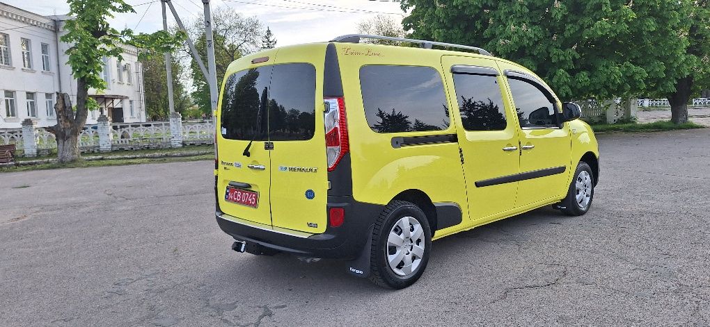 RENAULT Kangoo Maxi Individual