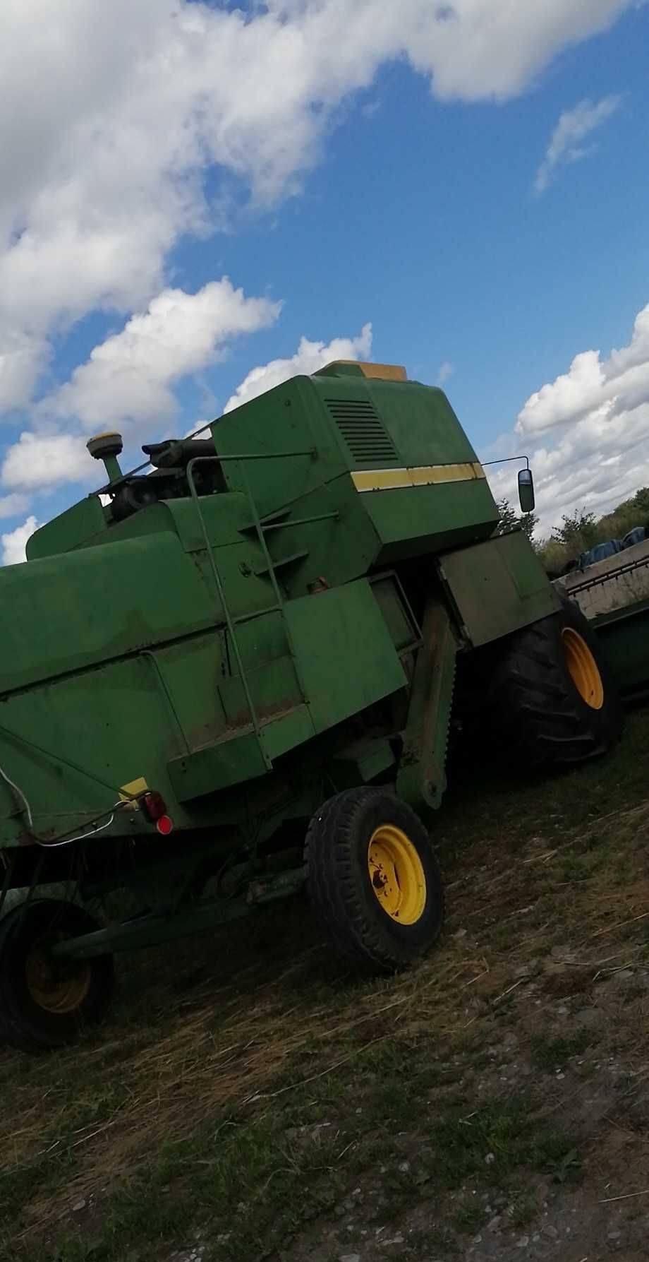 Części John Deere 975