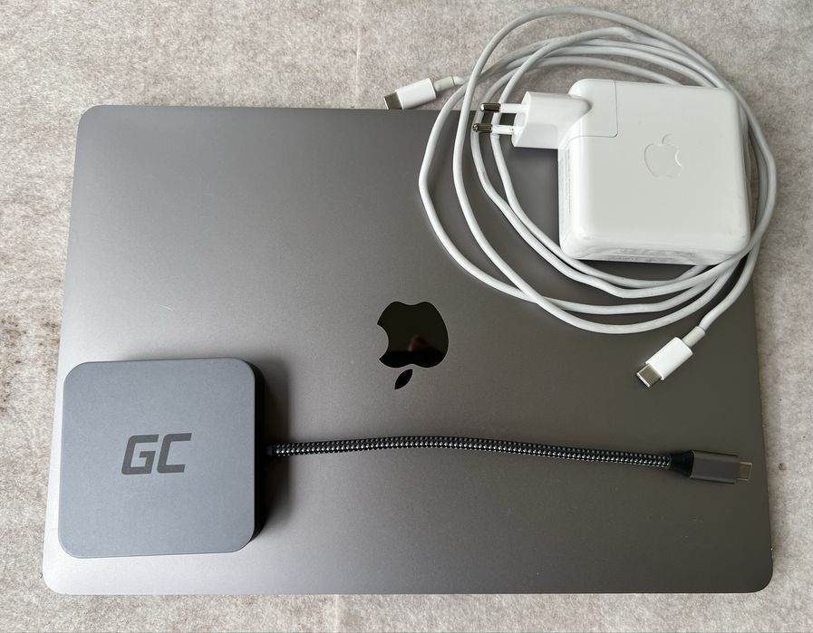 MacBook Pro 13” 2019