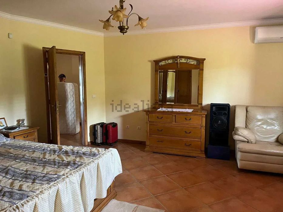 Magnifica Moradia T3 Isolada e Térrea com Piscina