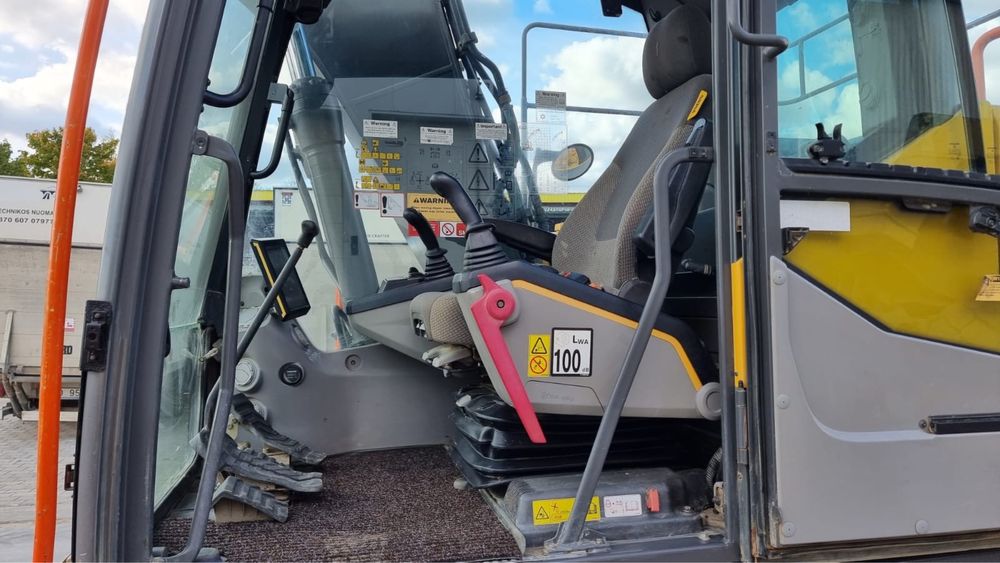 Продам экскаватор Volvo EC 140 EL , 2017 г