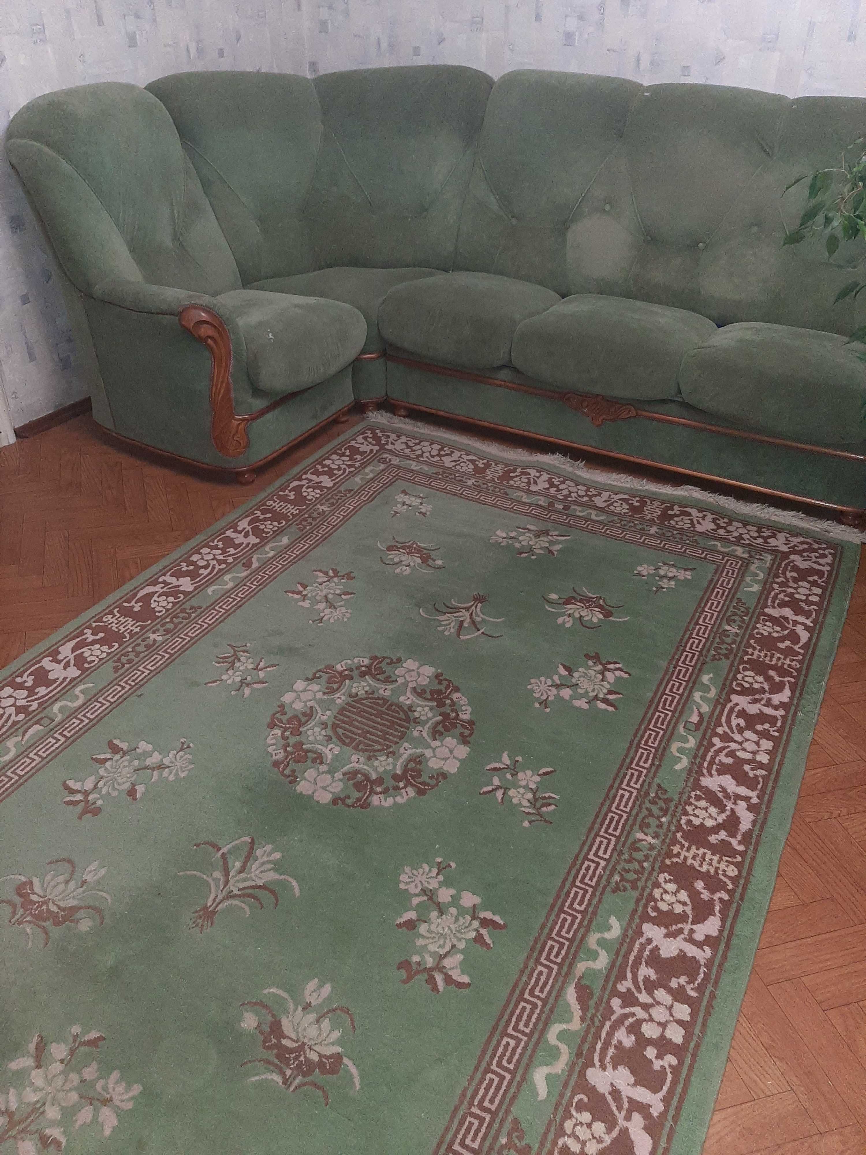 Мягкий уголок для гостиной