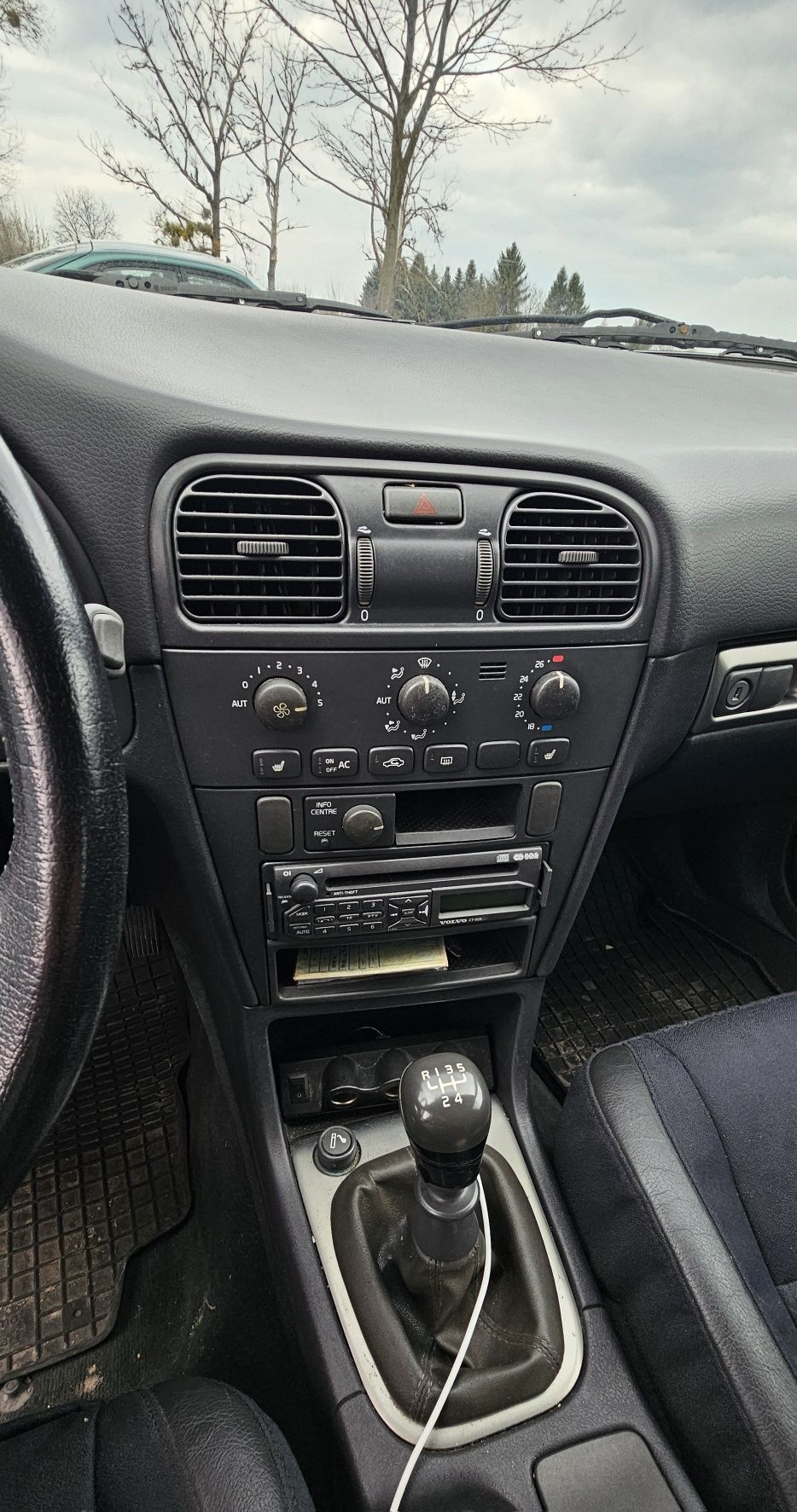 Volvo V40 1.8 2002r