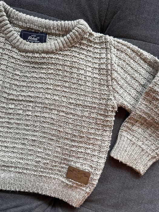 Sweterek Rebel 80 cm