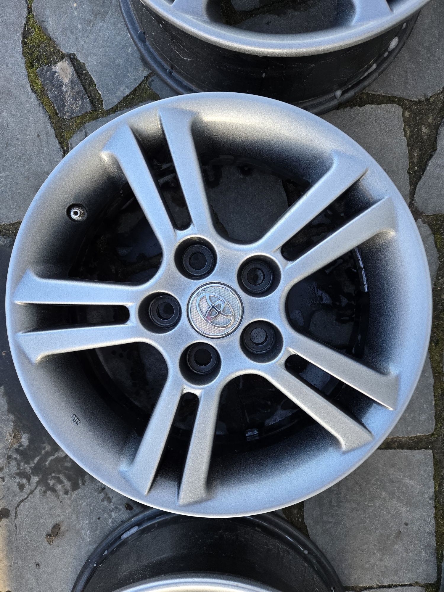 Продам титанові диски Toyota Camry 16 радіус J16x6jj