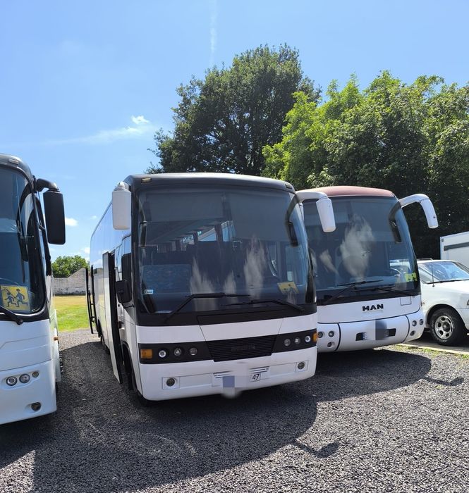 Transport osób ,  autokarami i busami . Najtaniej  , najlepiej