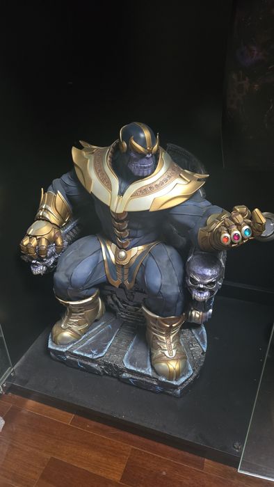 Thanos On Throne Sideshow