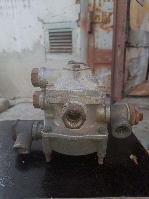 Тормозний кран прицепа [Зил,Маз,Краз,]