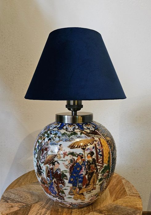 Lampa ceramiczna z chińskiej porcelany