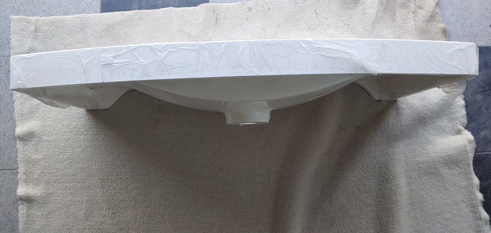 Umywalka nablatowe 110x54 cm kompozytowa