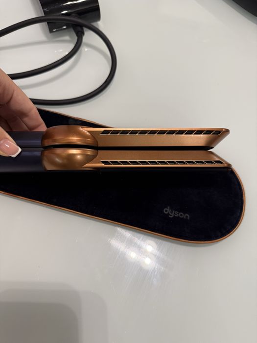 Dyson Airstrait оригінал ідеал