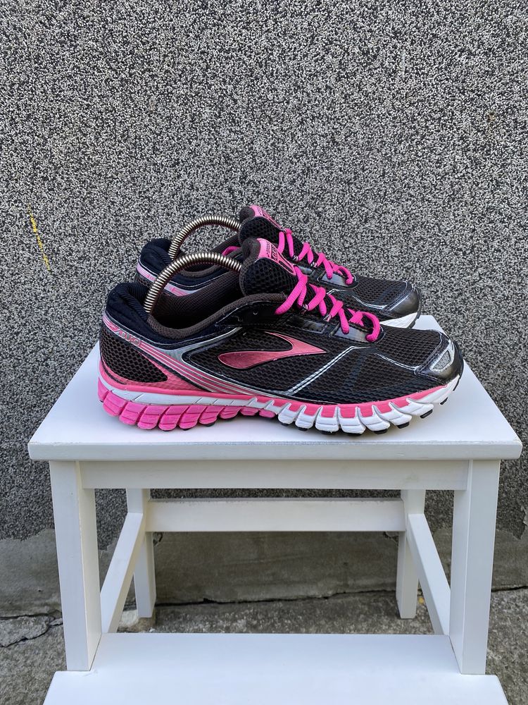 Оригінал бігові кросівки Brooks Aduro 3 42р 26,5см