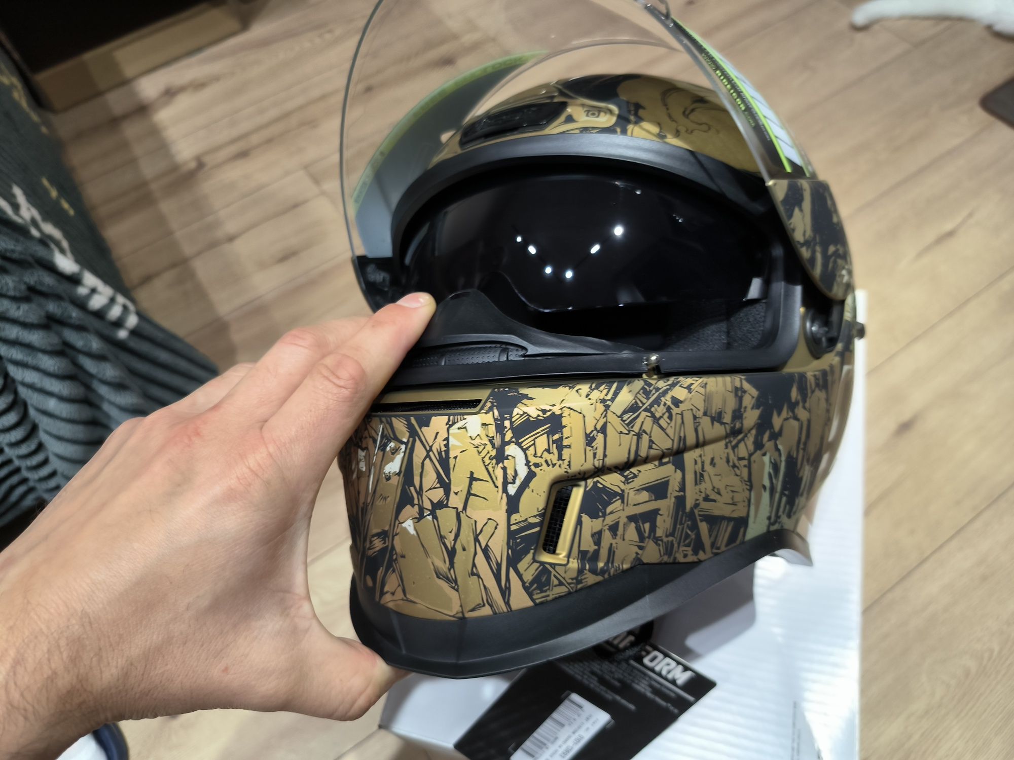 Шолом ICON AIRFORM Guardian Gold