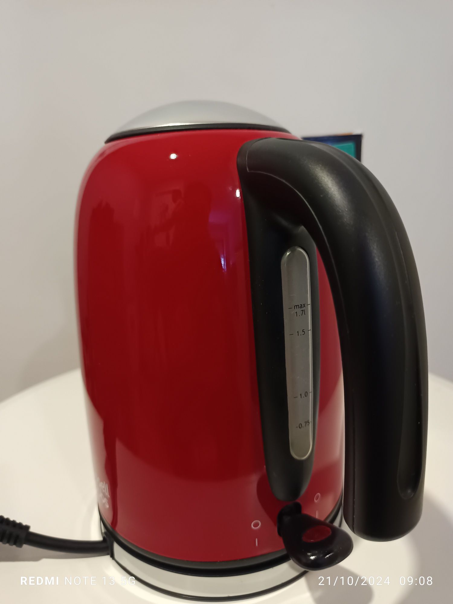 Chaleira Russell Hobbs