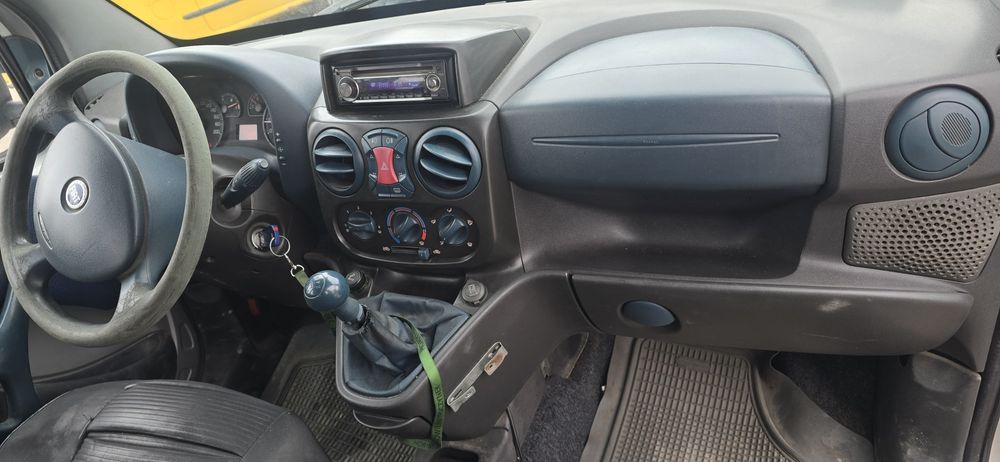 Drzwi 647 lampa sanki belka Fiat Doblo 1,9 JTD 77 KW części