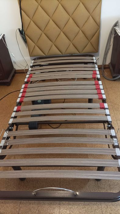Cama/Estrado Articulado c/Colçhão (Oferta Cabeçeira)