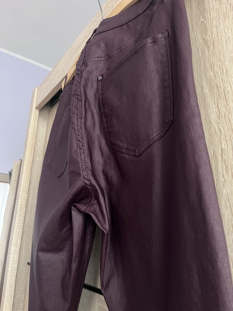 NOWE Woskowane spodnie burgundowe H&M r.38