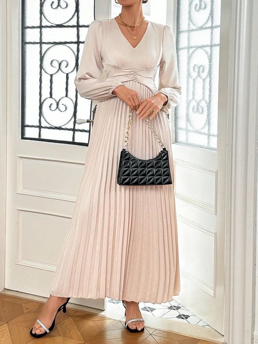 Sukienka Satynowa Plisowana Rozkloszowana Maxi Beżowa Shein M 38