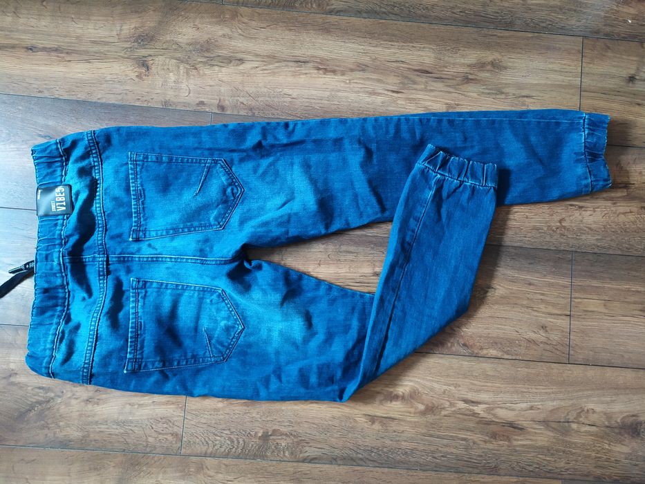 Spodnie Reserved jogger 164