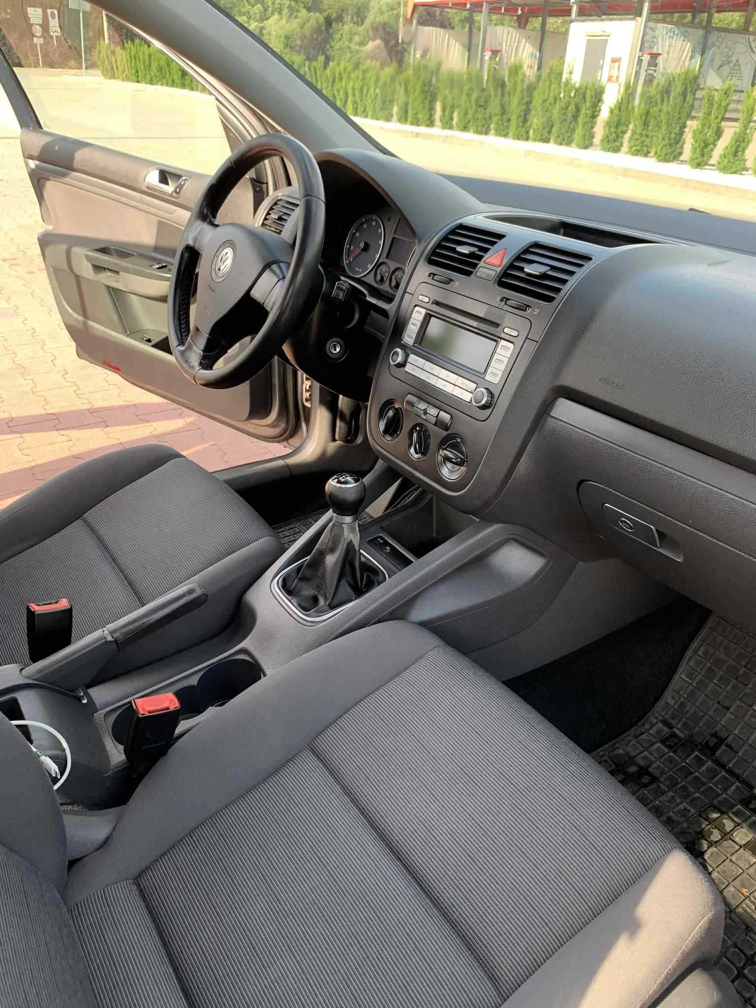 Volkswagen VW Golf 5 1.6 FSI 2006r 115km 6-biegowy