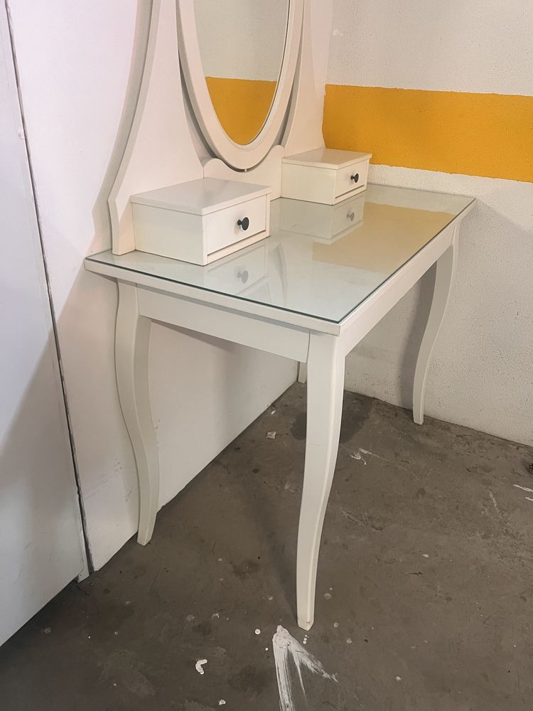 Toucador com espelho 100x50cm