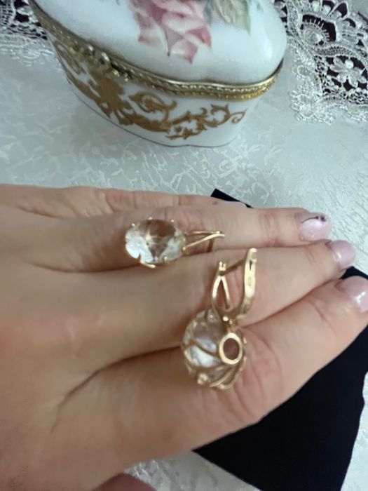 Продам Золоті сережки