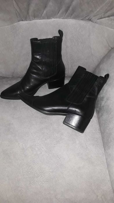 Демісезонні челсі VAGABOND - розмір 39, ідеальний стан