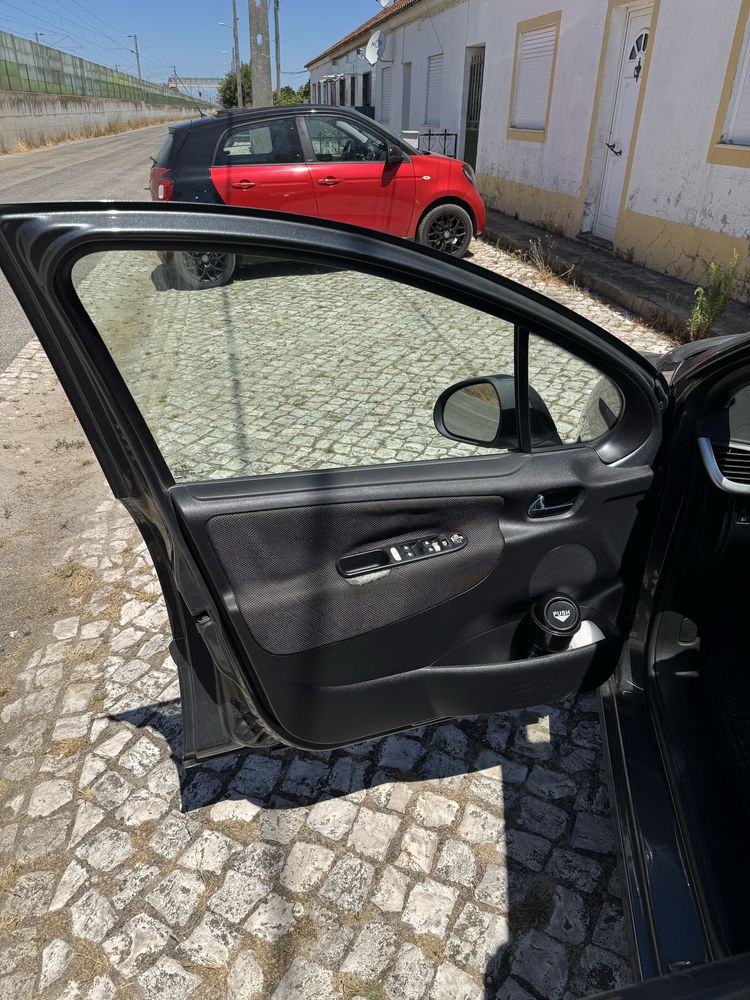 #peugeot 207 sw 1.6 hdi 90 cv
