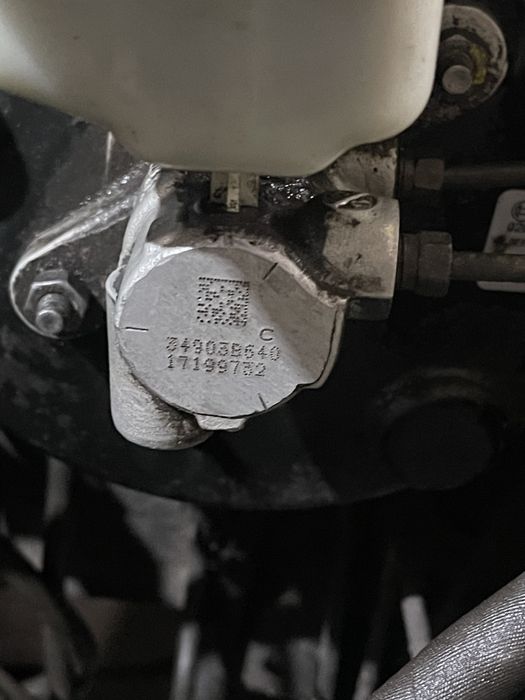 Вакуум. Вакуумный усилитель и ГТЦ. Газель бизнес. Разбираю газель бизн